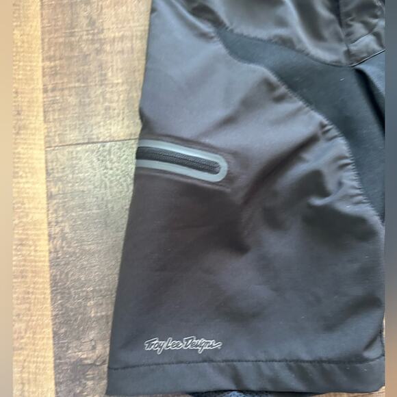 Troy Lee Designs Black Women Cycling / Biking Skyline Short Size Small - Picture 7 of 12